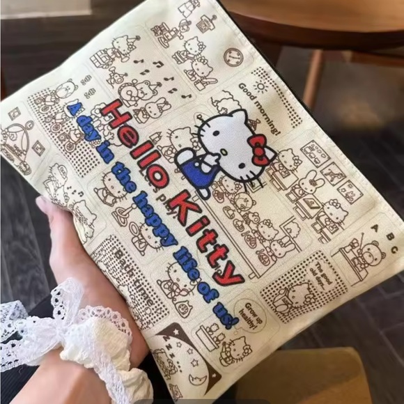 Hello Kitty Tape Measure+ Makeup Bag - Picture 3 of 3